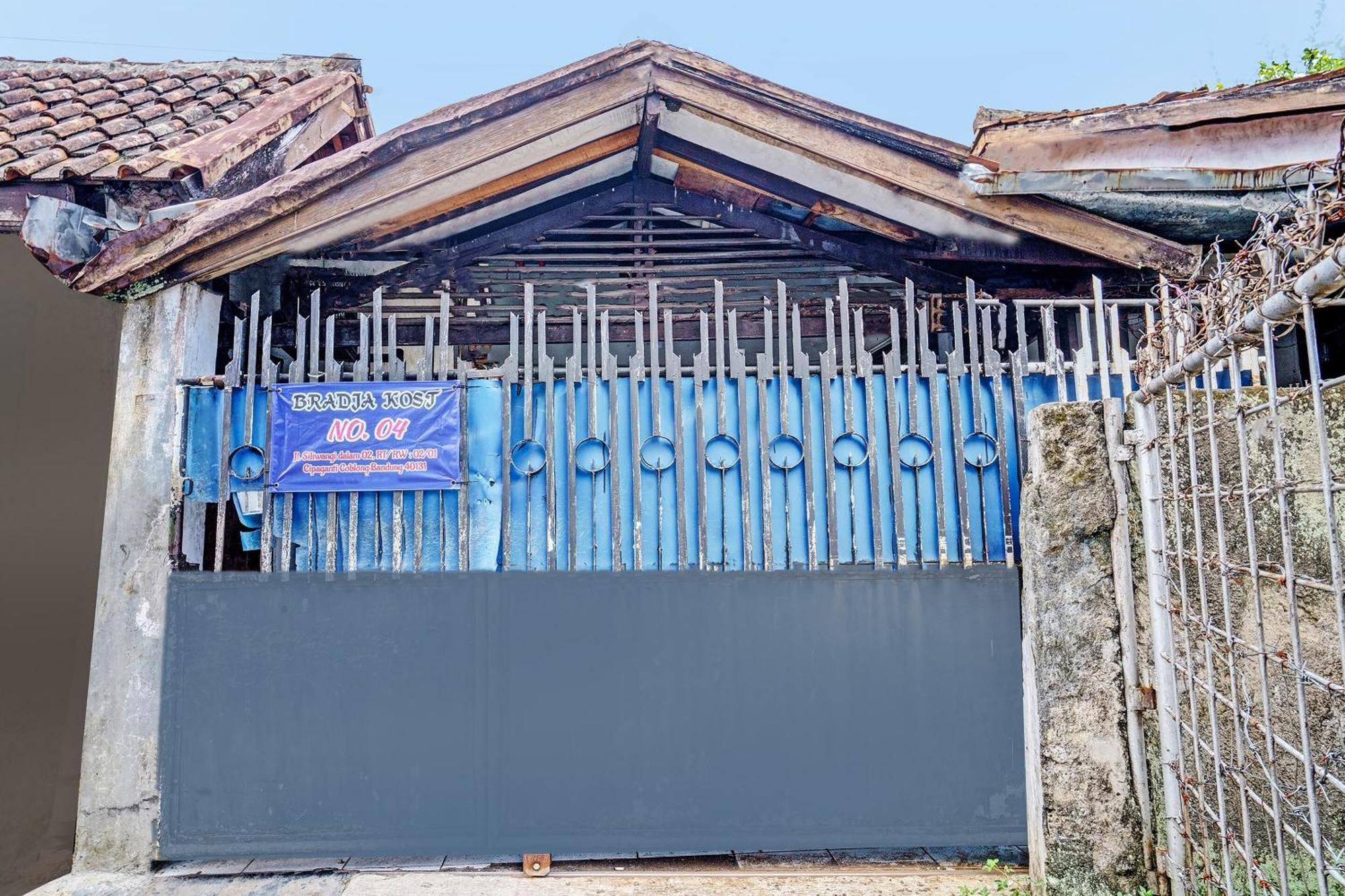 Oyo Life 92709 Kost Teras Cikapundung Syariah Hotel Bandung Ngoại thất bức ảnh